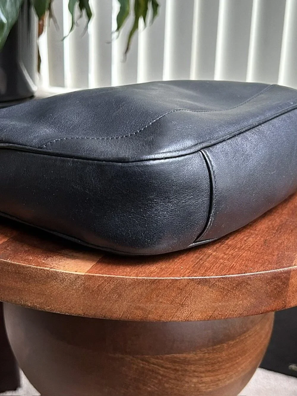 GUCCI Medium Diana Shoulder Bag, Black